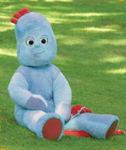 Igglepiggle sitting