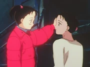 Mayu appare alla madre e si riappacifica con lei