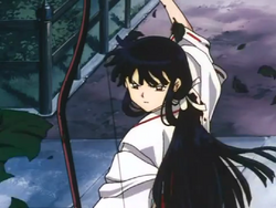 Kikyo phong ấn Inuyasha