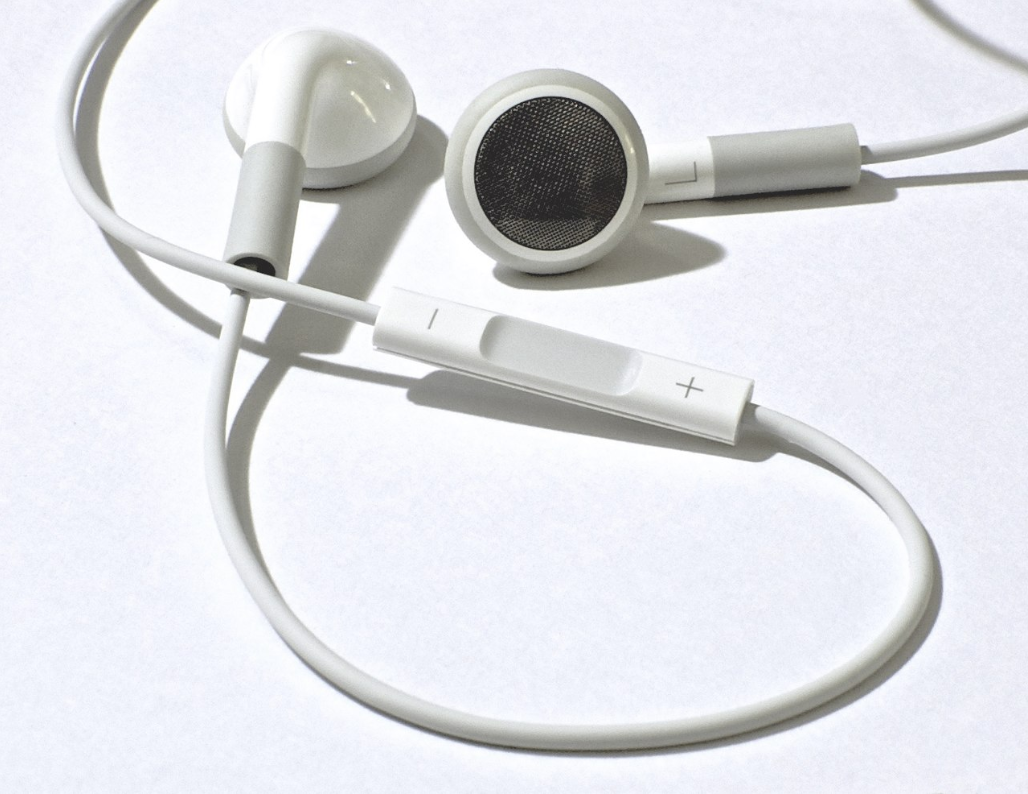Apple earbuds, Apple Wiki