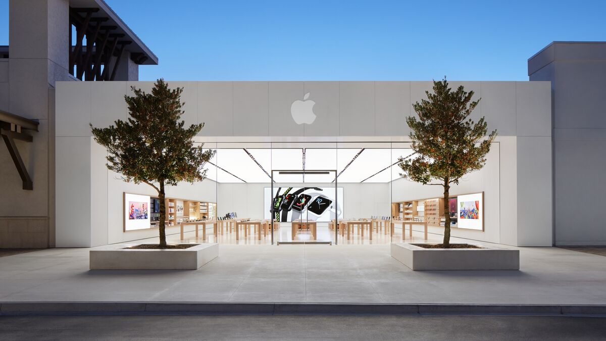 Apple - St.marion Inside Canada's 1st Apple Store Flagship, Located in