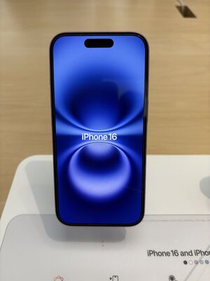 IPhone 16 DemoLoop
