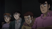 Itagaki, Aoki, Kimura, and Takamura watching Ippo and Yamada fight