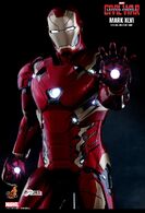 Civil-War-Hot-Toys-Iron-Man-Mark-XLVI-Figure