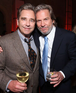 Jeff Bridges with his brother at the premiere of Iron Man.