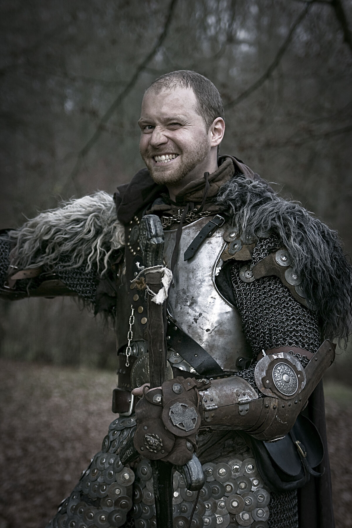 Фото воина. Ларп доспех Викинг. LARP доспехи викингов. Рыцарь ларп. Ларп доспехи воина.