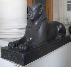 637px-Louvre-antiquites-egyptiennes-p1020361