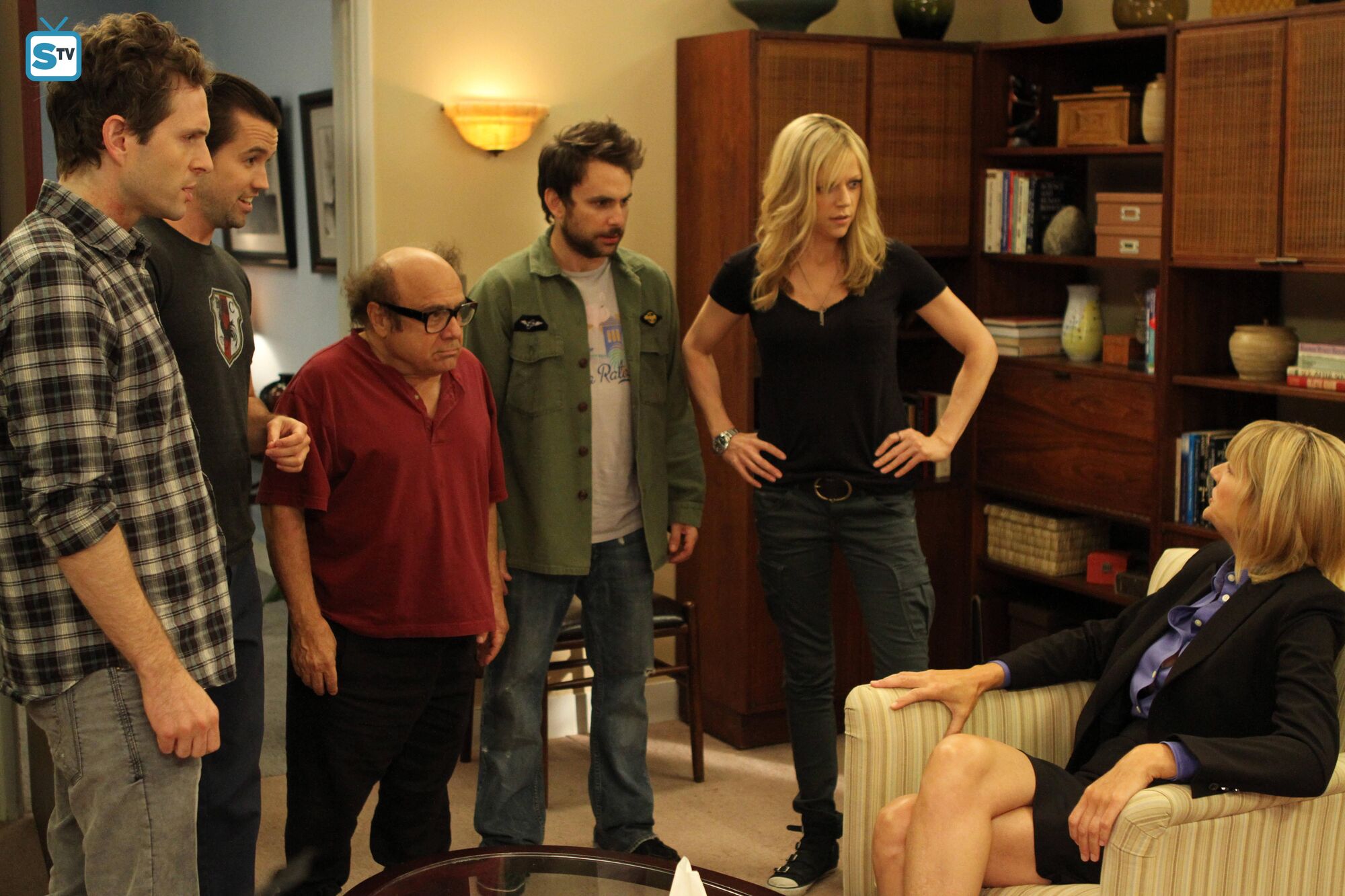 The Gang Gets Analyzed Its Always Sunny In Philadelphia Wiki Fandom