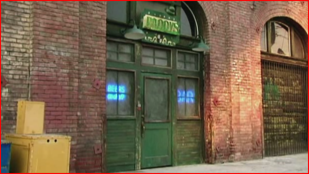 NFL.com just used the facade of Paddy's in a commercial : r/IASIP