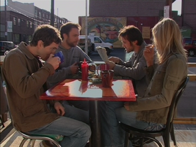 1x1 Gang having breakfast