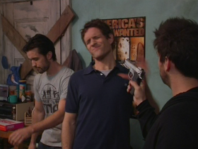 1x5 Charlie aims at Dennis and Mac