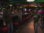 1x1 Gang in bar.png