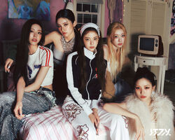 お買い得！】 ITZY リュジン 3週目 サノク GOLD K-POP・アジア