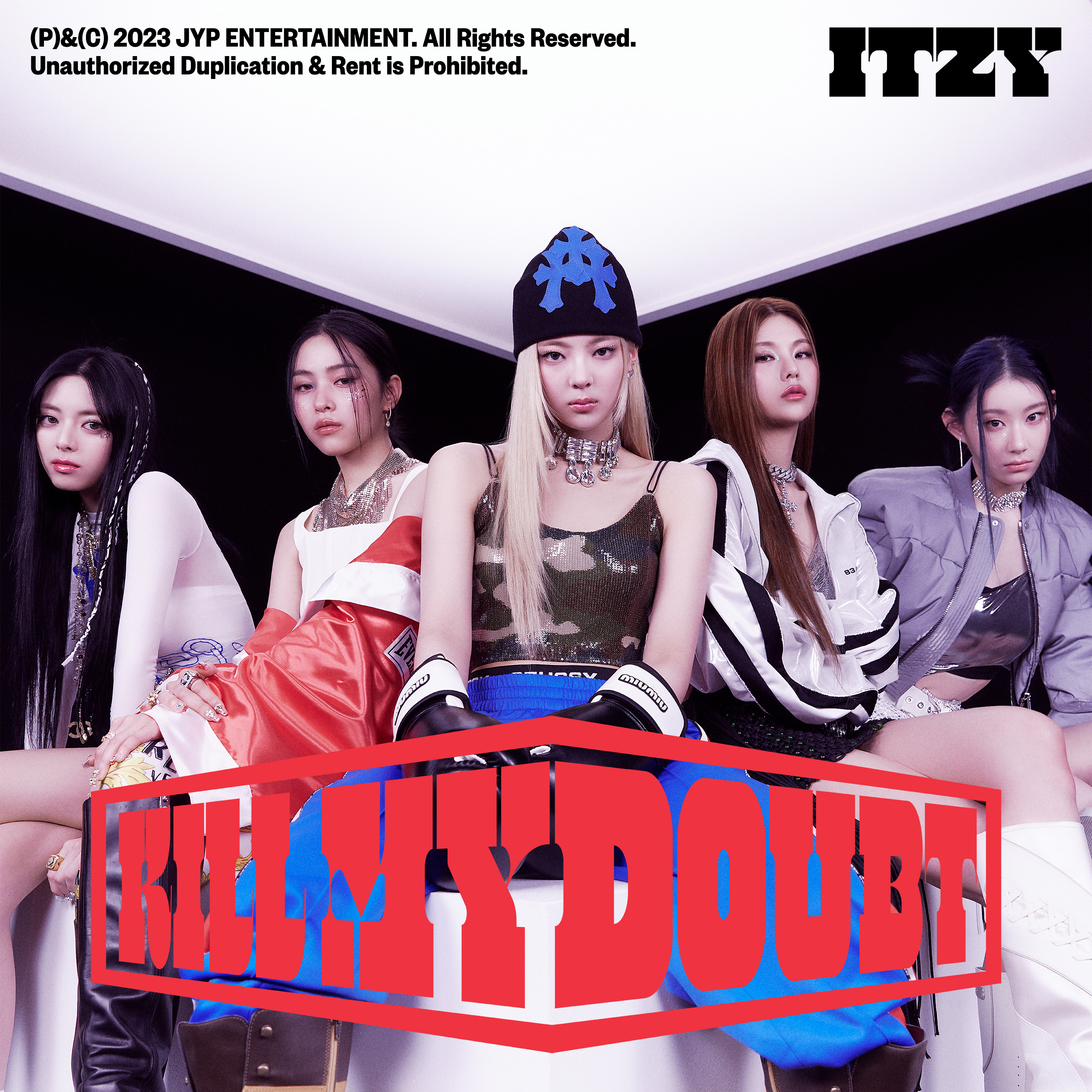 ITZY, BORN TO BE (Version C) CD – Republic Records Official Store