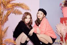 2TZY : Hello 2021 (with Chaeryeong #3)