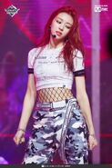 Itzy Dalla Dalla Stage Yuna 7