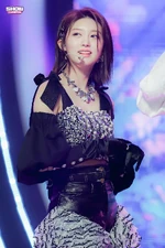 Show Champion (April 13, 2022)
