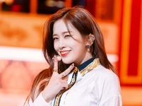 Inkigayo (December 5, 2021)