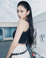 한국어 VOGUE x Crocs (September 2025)