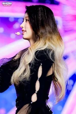 Show Champion (December 8, 2021)