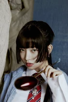 "LOVE DIVE" (April 2022)