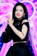 Show Champion (December 8, 2021)