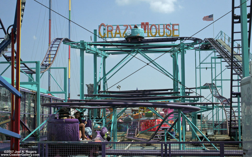 Crazy Mouse Spinning Coaster I X Indoor Amusement Park Wiki Fandom