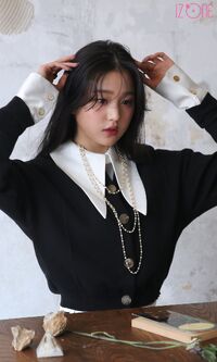 Wonyoung Marie Claire Behind4