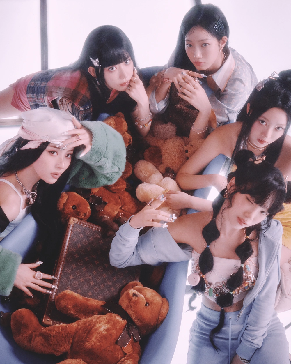 LE SSERAFIM | IZ*ONE Wiki | Fandom