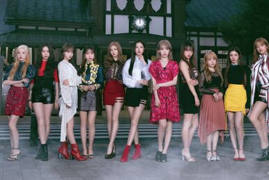 IZ*ONE 日本3rdシングル「Vampire」WIZ*ONE盤CDBOX Vampire (Single) | IZ*ONE Wiki | Fandom