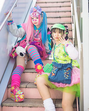 Decora japanese fashion top