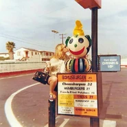 JackMenuKiss.jpg (68 KB) A woman kissing Jack