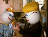 BreakfastBoxes05.jpg (71 KB) Jack, Jr. with his grandfather