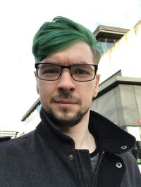 Jack darkgreen hair