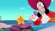 Hook&Sandy-Jake Saves Bucky01.jpg (75 KB)