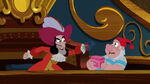 Hook&Smee-Izzy's Pirate Puzzle09