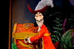 Hook&Team Treasure Chest-disney junior live01