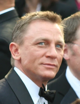 DanielCraigAAFeb09