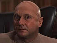 「007は二度死ぬ」のドナルド・プレザンス