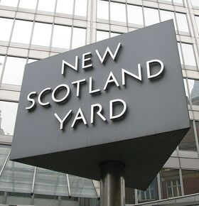 New Scotland Yard sign 3