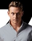 Logan Ash (Billy Magnussen)