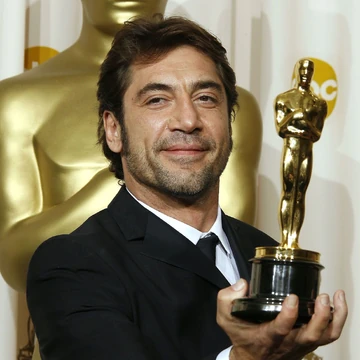 Javier Bardem James Bond Wiki Fandom When chett englebrick was outside homer and marge 's bedroom window, he asked marge what book she was reading. javier bardem james bond wiki fandom