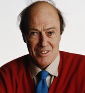 Roald Dahl, screenwriter You Only Live Twice