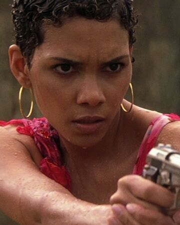 Jinx Halle Berry James Bond Wiki Fandom