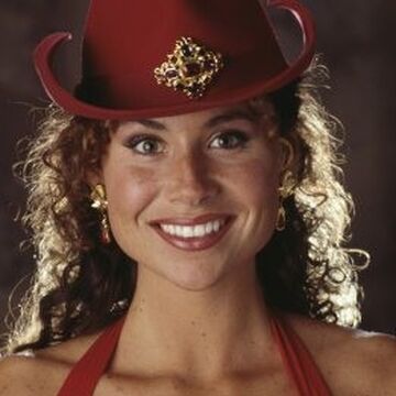 Irina Minnie Driver James Bond Wiki Fandom
