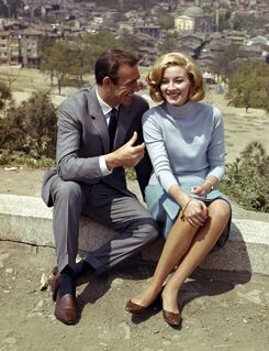 Sean Connery and Daniela Bianchi (promotional photo) (1)