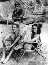 Christopher Lee, Maud Adams et Guy Hamilton