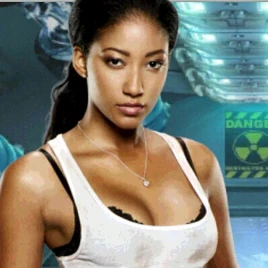 November Halliday - Profile