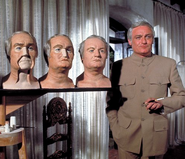 Blofeld showing his cloning procedure.