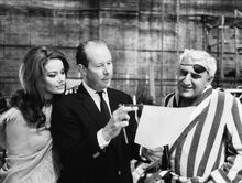Claudine Auger, Terence Young et Adolfo Celi